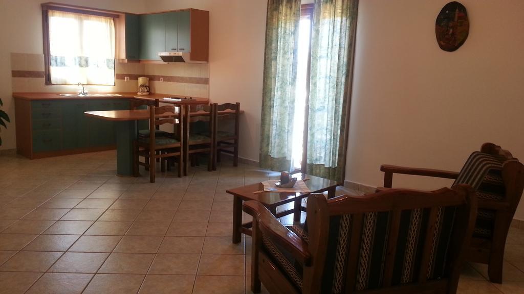 Cerigo House Apartment Kondolianika ภายนอก รูปภาพ