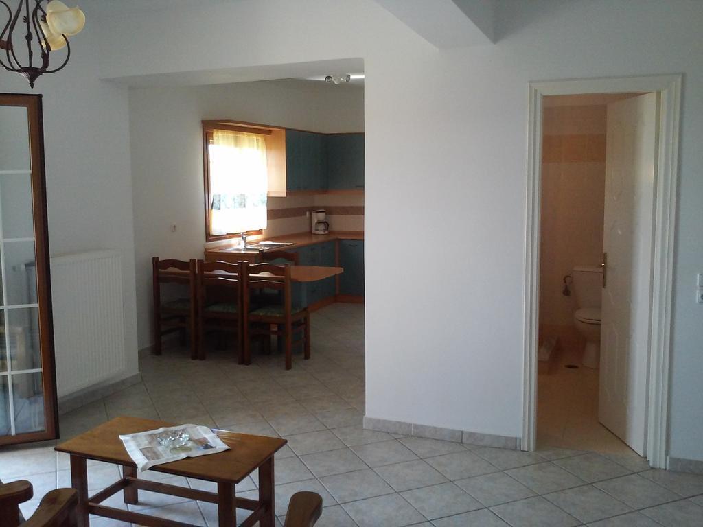 Cerigo House Apartment Kondolianika ภายนอก รูปภาพ